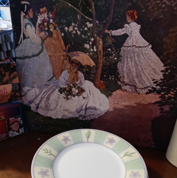 🍰🍛Good Housekeeping Water Colors “Blush”Stoneware salad plates,Set of 3 🛍 - Picture 9 of 9